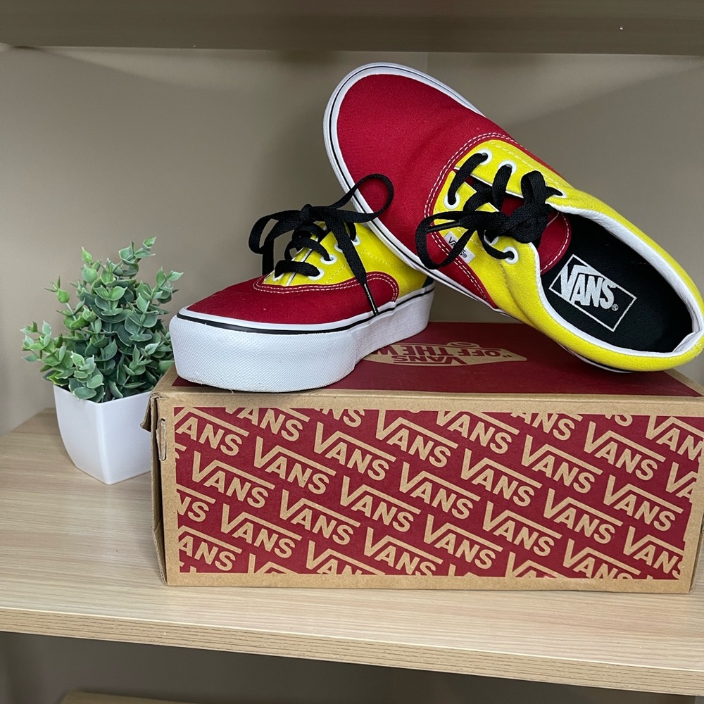 Era platform vans